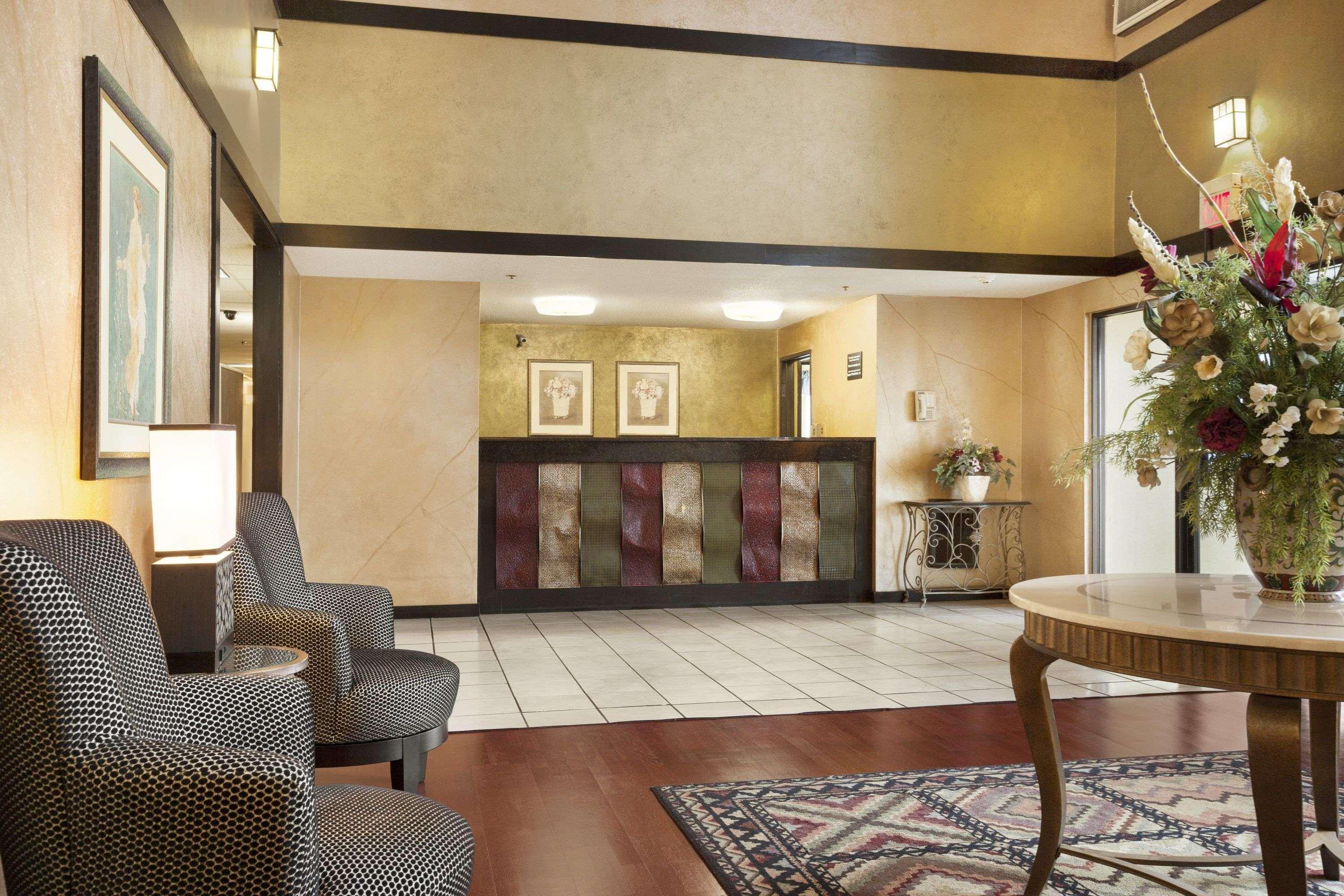 Готель Super 8 By Wyndham Milwaukee Airport Екстер'єр фото